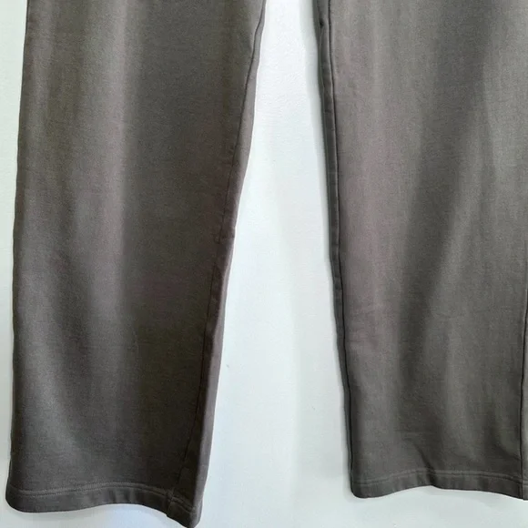 DULUTH TRADING CO Heavyweight Sweatpants Zip Pockets Medium - Picture 10 of 13